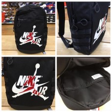 12中: Nike Air Jordan 背包 (黑色)