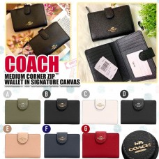 10底: Coach Medium Wallet 純色單扣銀包