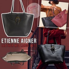 4中: Etienne Aigner #11059 真皮單肩包 (黑色)